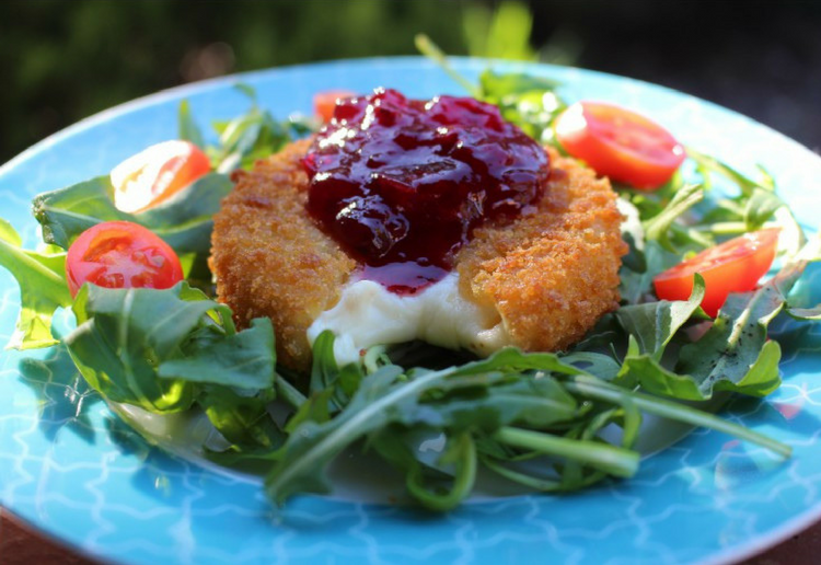 Crumbed Individual Camembert Cheese with Cranberry Sauce - Real Recipes ...