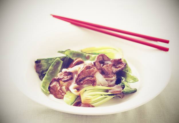 Soy Ginger Beef with Asian Greens and Noodles stir fry recipe
