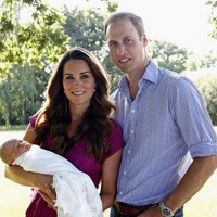 Royal family portrait released