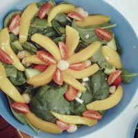 Mango macadamia salad 