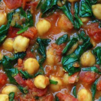 Spinach and chickpea curry