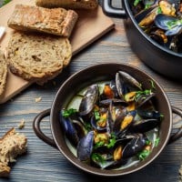 Steamed Mussels with Parsley and Bacon