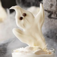 Ghostly halloween spirits (adults)