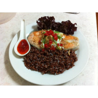 Red Rice with Salmon and Sweet Chili Dressing