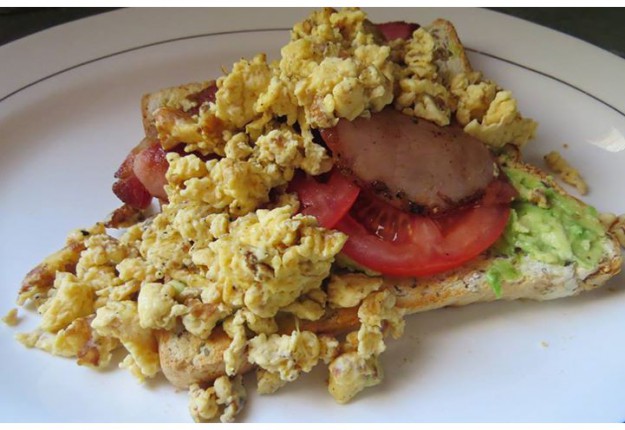 Scrambled Eggs with Bacon & Avocado