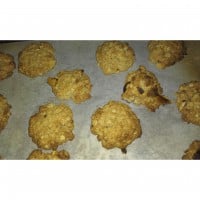 Brown sugar nutty oat cookies with olive oil