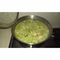 Nourishing fish fillet congee with greens