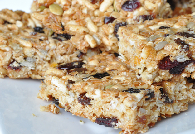 Back to school muesli bars - Mouths of Mums