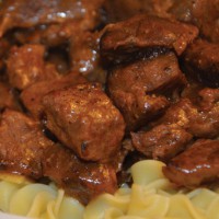 Marinated beef with pasta