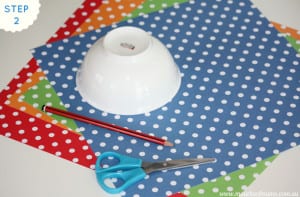 It’s always nice for kids to celebrate cultural festivities and this paper fortune cookie tutorial is perfectly timed for Chinese New Year... See how you can do this great kids craft idea yourself