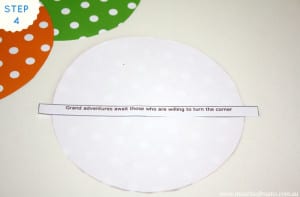 It’s always nice for kids to celebrate cultural festivities and this paper fortune cookie tutorial is perfectly timed for Chinese New Year... See how you can do this great kids craft idea yourself