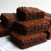 Mum makes brownies for school with WHAT?!