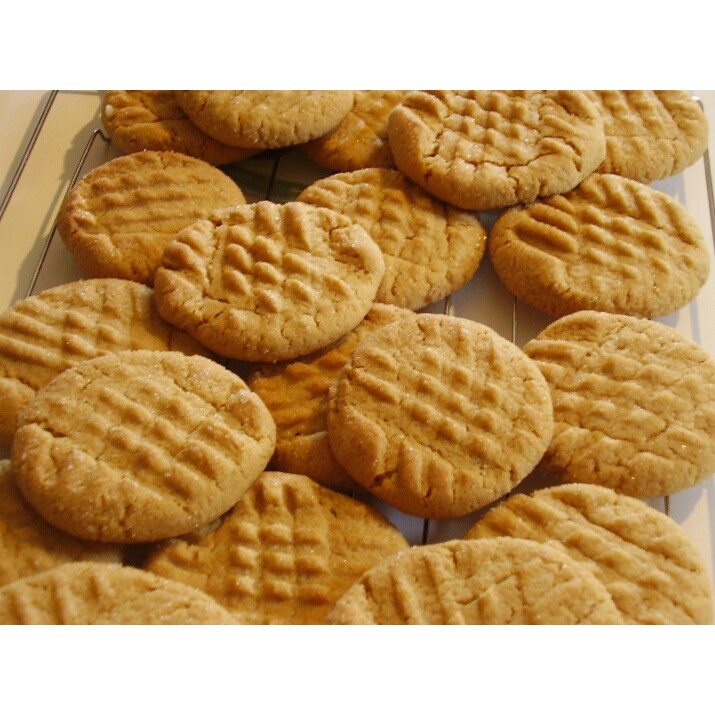 Simple peanut butter cookies