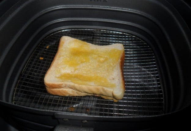 Cheese and tomato toasty the Airfryer way.