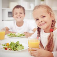Raise Healthy eaters with these 5 food sentence swaps