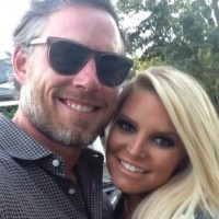 Jessica Simpson proudly shares an updated photo of her kids
