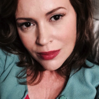 Alyssa Milano gives a glimpse into her life as a Mum
