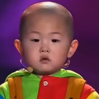 Watch adorable 3 year old Zhang Junhao dance his heart out! 