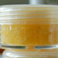 Homemade treatment for dry flaky lips