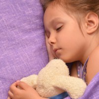 Relax the kids into deep sleep and enjoy the serenity!