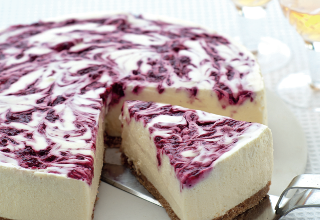 Creamy White Choc Berry Cheesecake