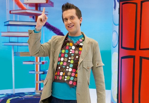 WIN 1 OF 7 family passes to the Mister Maker show!