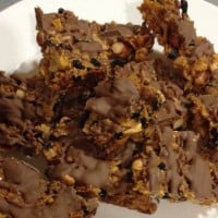 Peanut cornflake crunch slice