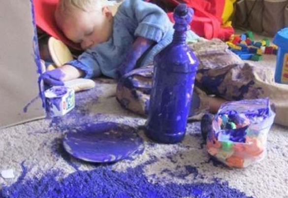 When good kids do bad things_kid with blue paint and fallen asleep_585x402