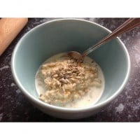 Apple and coconut porridge