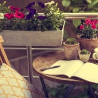 5 tips for styling a small outdoor space