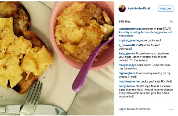 how kate ritchie is coping with being mum to mae_scrambled eggs for mum and mae