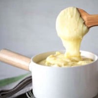 Aligot - french mashed potatoes