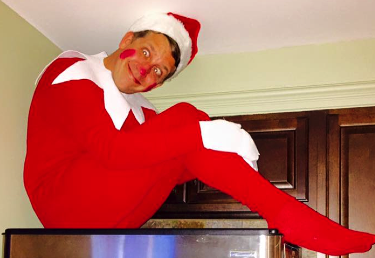 Hilarious! THIS dad is a real live Elf On The Shelf! - Mouths of Mums