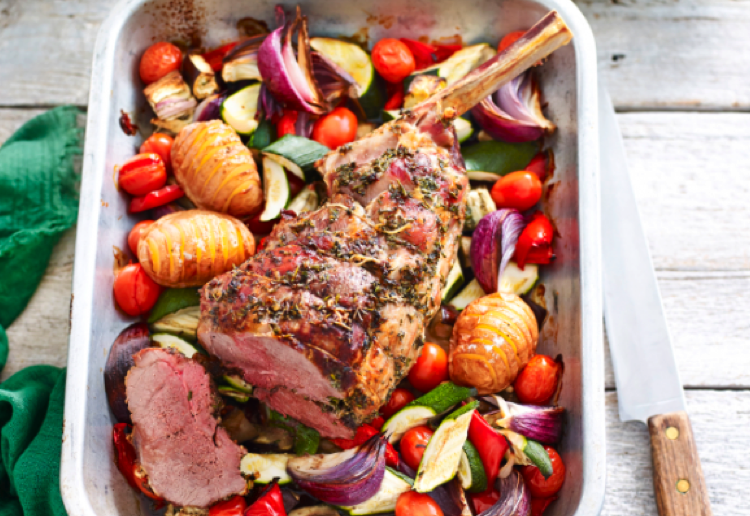 ROAST LAMB WITH VEGETABLES
