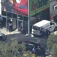#BREAKING gunman on the loose in Sydney’s west