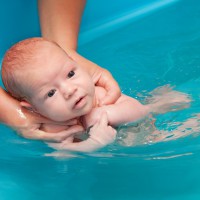 Breast feeding mum sues pool, she was asked to exit for safety reasons