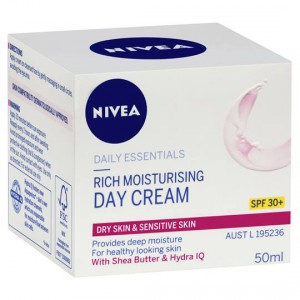 Nivea Daily Essentials Day Cream Spf 30+ Moisture Rich