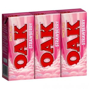 Oak Strawberry Flavoured Milk (3x250ml)