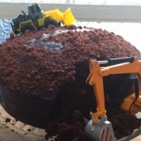 Construction birthday cake