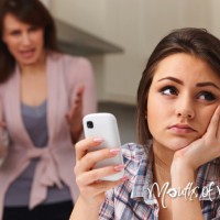 Study finds grounding teens from social media has harmful affects