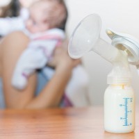 Baby suffers bacterial infection contracted from breast pump