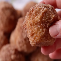 Video: Make Churros muffins!