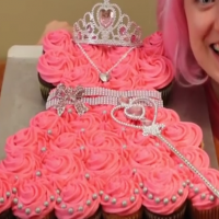 How to make a princess dress cake