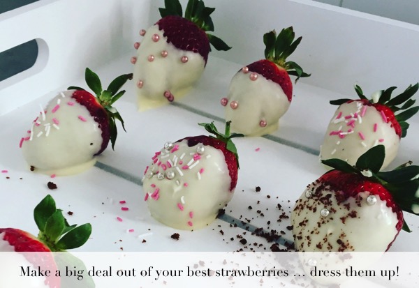 white-chocolate-coated-strawberries