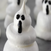 Make ghost meringues for Halloween