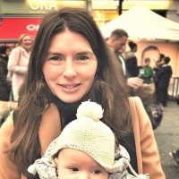 Jools Oliver attacked by fellow mums yet again