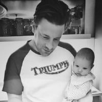 Jamie Oliver scolded for endangering his baby