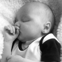 Parents share warning after their infant died in his baby swing