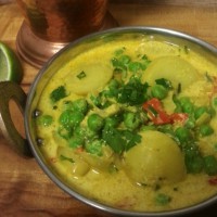 Potato and Pea Curry in a Hurry