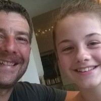 Single Dad Travelling With Daughter Shocked When Police Questioned Him